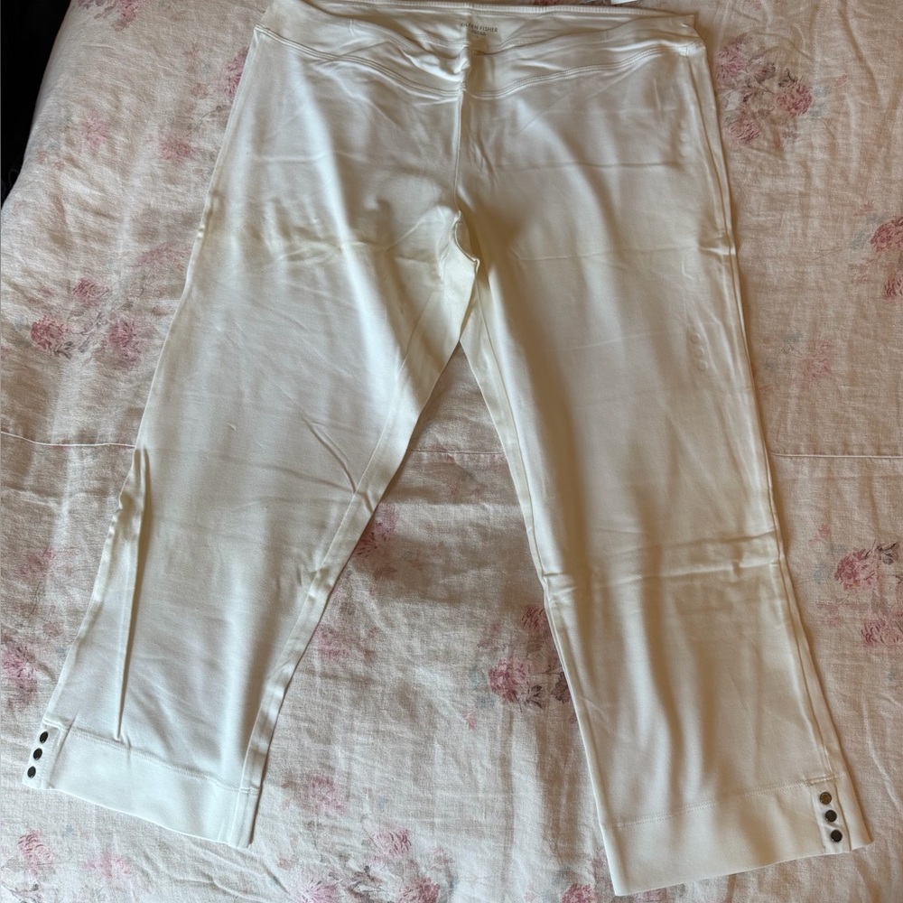 Eileen Fisher White Cropped Pant with Snaps - NWT - Large
